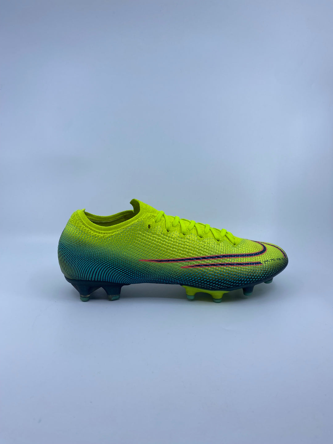 Nike Mercurial Vapor 13 - Size 40