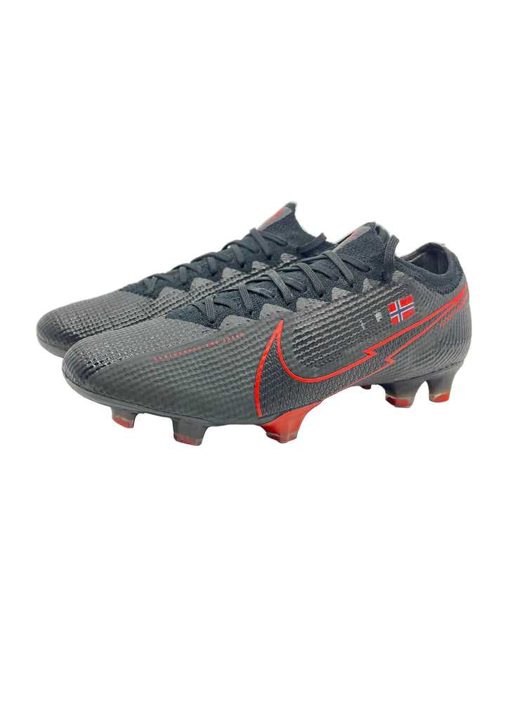 Nike Mercurial Vapor 13 - Size 42