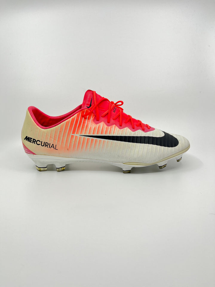 Nike Mercurial Vapor XI - Size 46