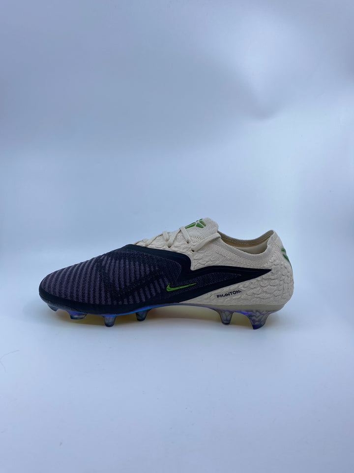 Nike Phantom 6 Black Mamba - Size 43