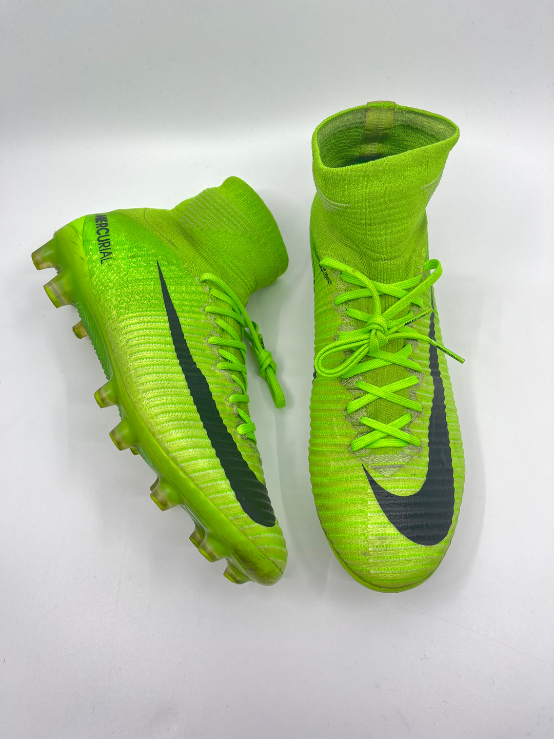 NIKE MERCURIAL SUPERFLY 5/V -  SIZE 41