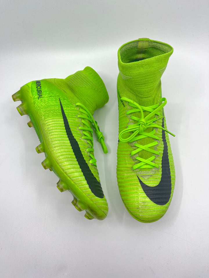 NIKE MERCURIAL SUPERFLY 5/V -  SIZE 41