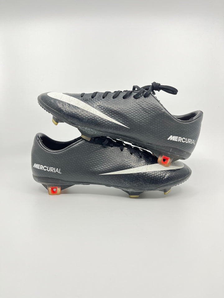 Nike Mercurial Vapor 9 - Size 41