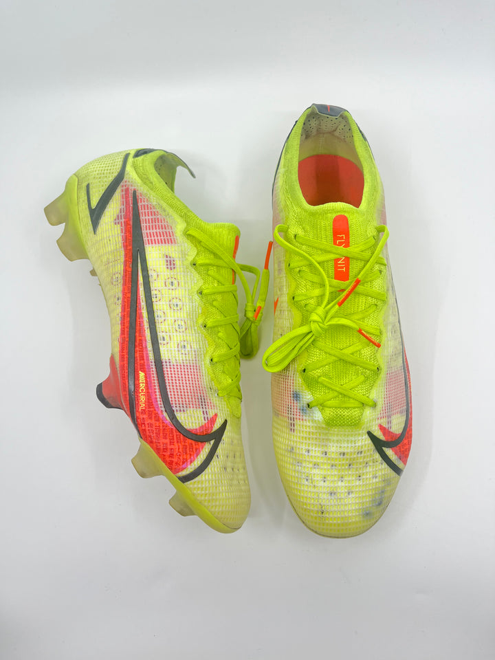 NIKE MERCURIAL VAPOR 14 - SIZE 44