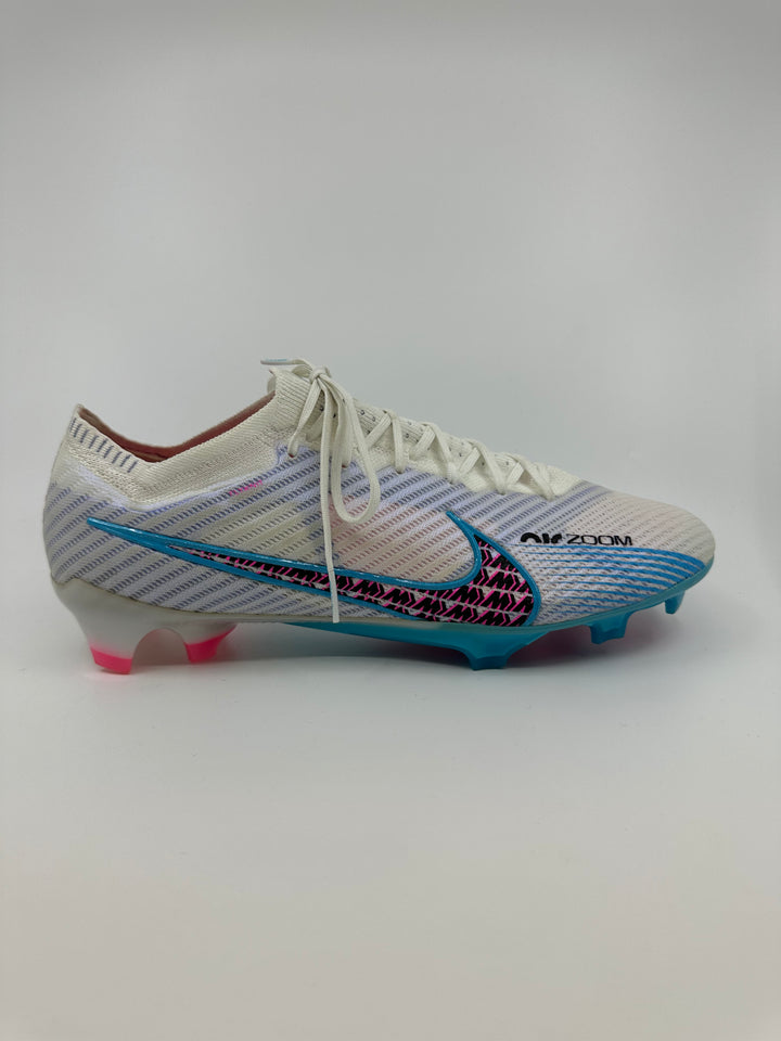 Nike Air Zoom Mercurial Vapor 15 - Size 40,5