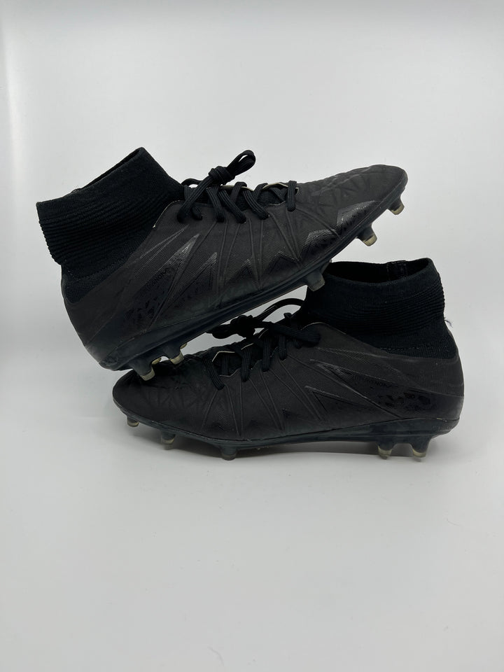 NIKE HYPERVENOM PHANTOM 2 - SIZE 40