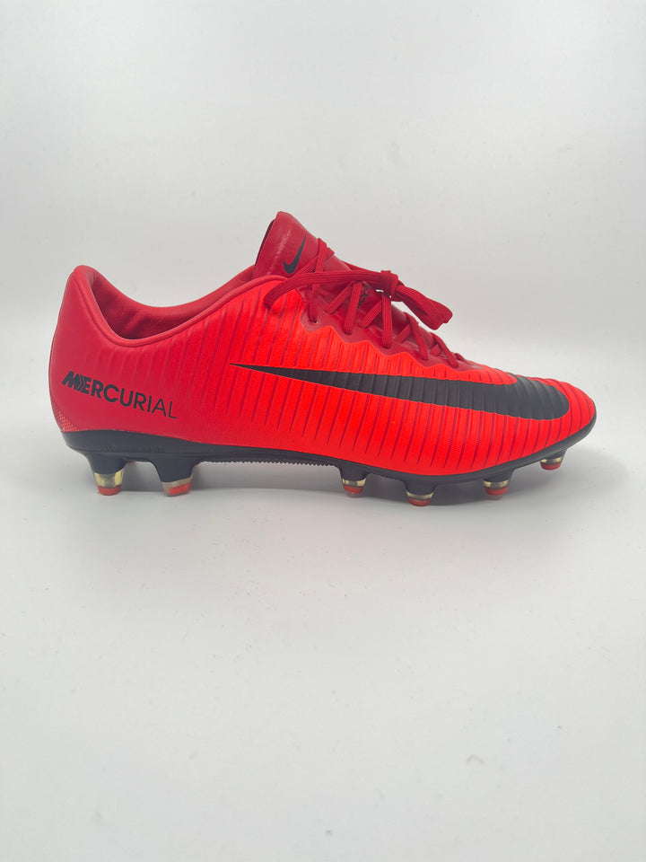 Nike Mercurial Vapor 11/XI - Size 40