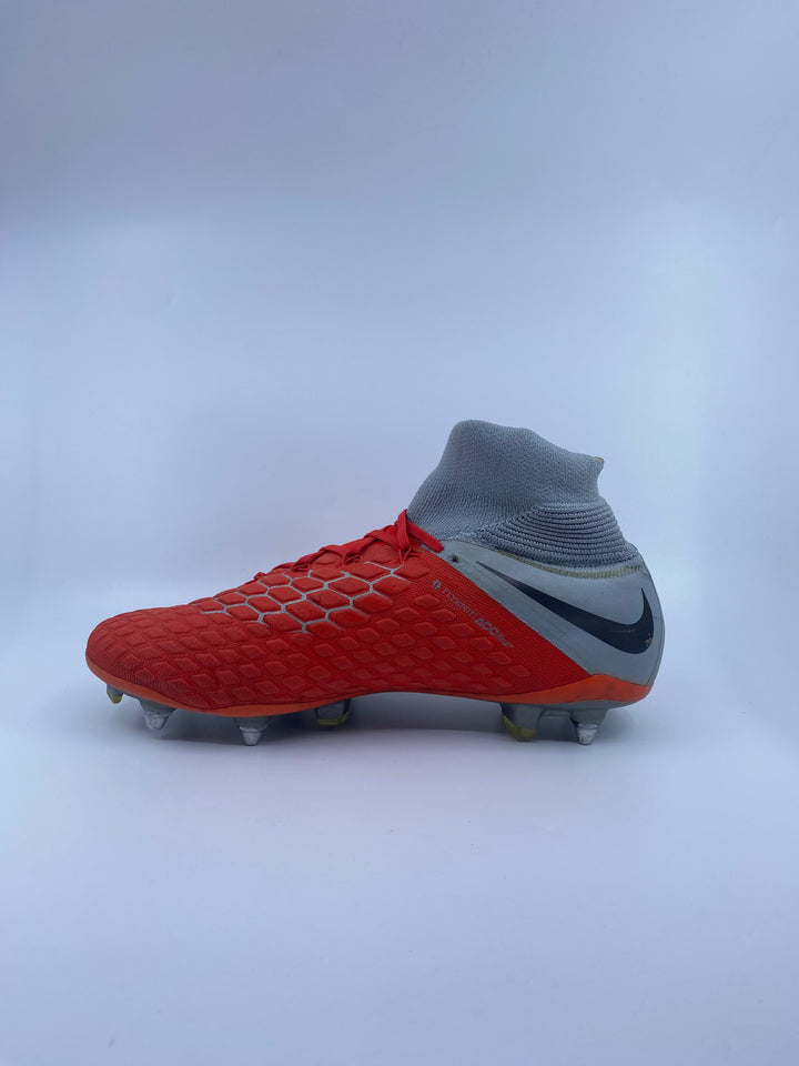 Nike Hypervenom Phantom 3 - Size 43