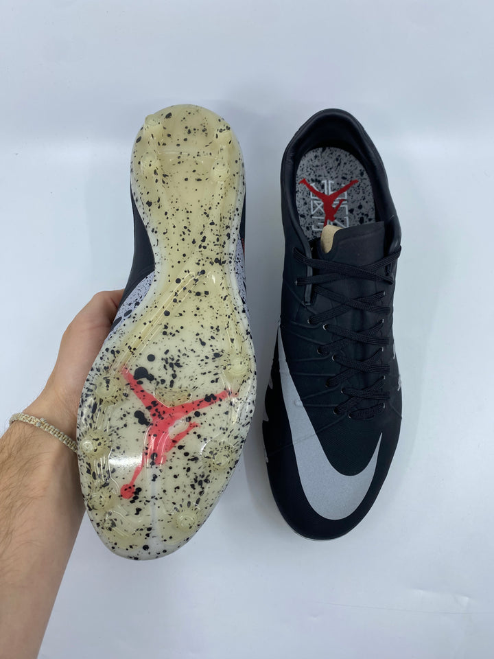 Nike Air Jordan x Hypervenom Phinish Neymar Jr - Size 44