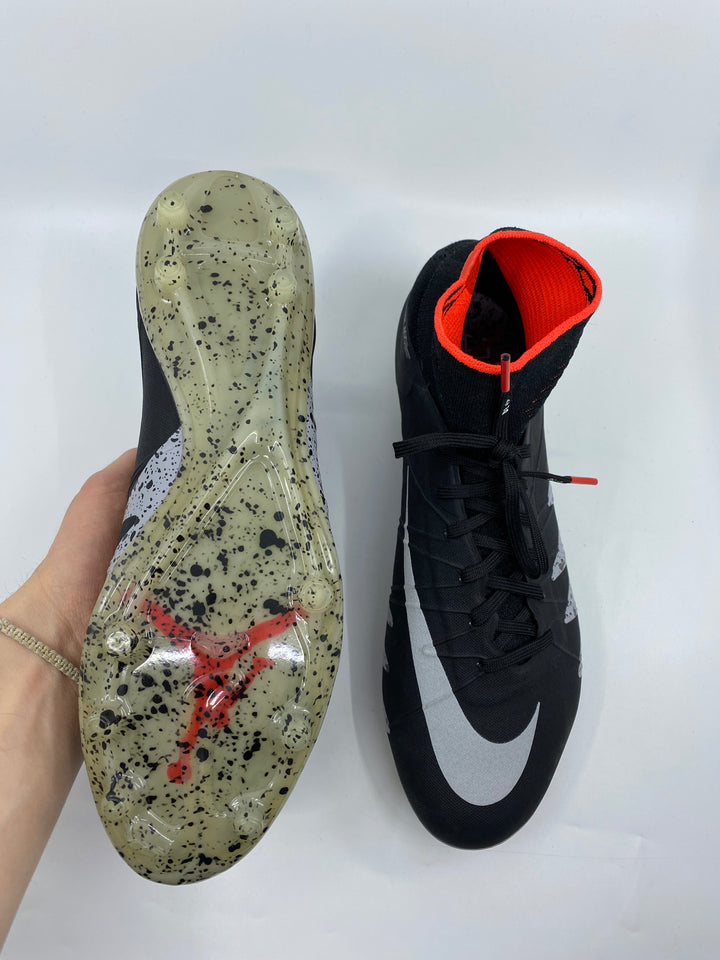 Nike Hypervenom Phantom 2 Neymar X Jordan - Size 44