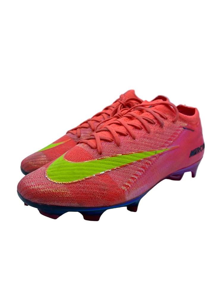 Nike Mercurial Vapor 16 Cosmic Speed Limited Edition - Size 44