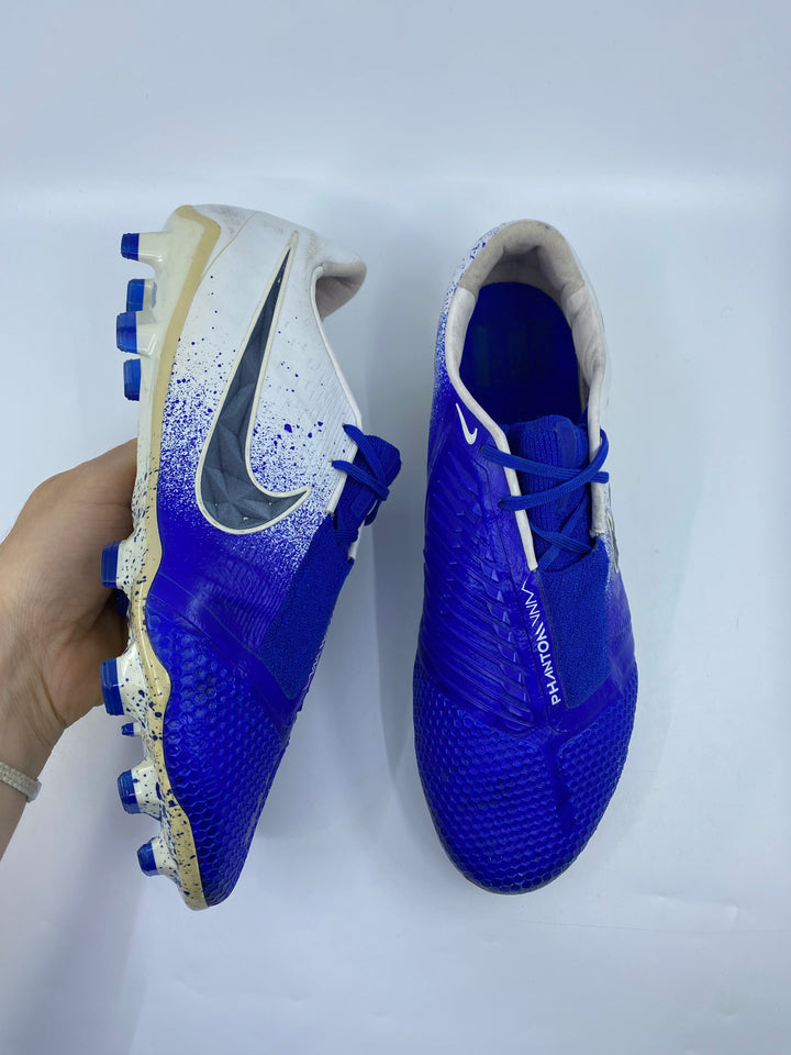 Nike Phantom Venom - Size 42