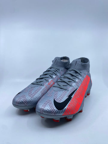 Nike Mercurial Superfly 7 Neighborhood Pack - Size 42