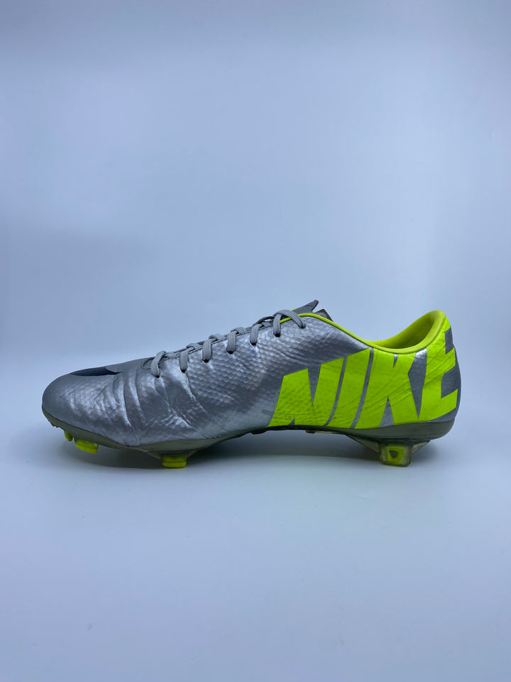 Nike Mercurial Vapor - Size 44.5