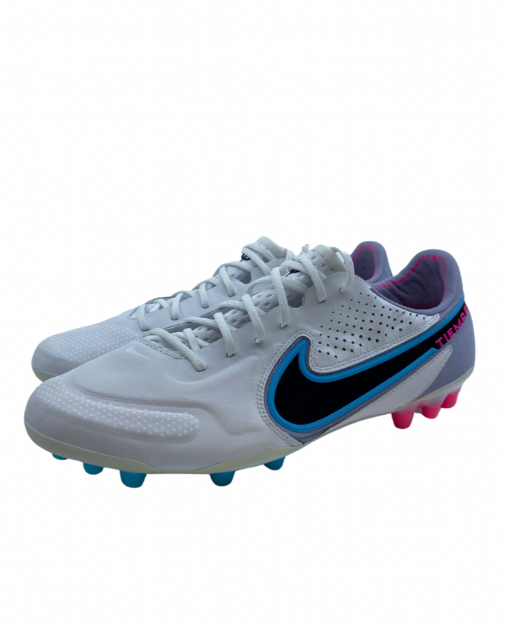 Nike Tiempo Legend 9 Elite - Size 40 & 42,5