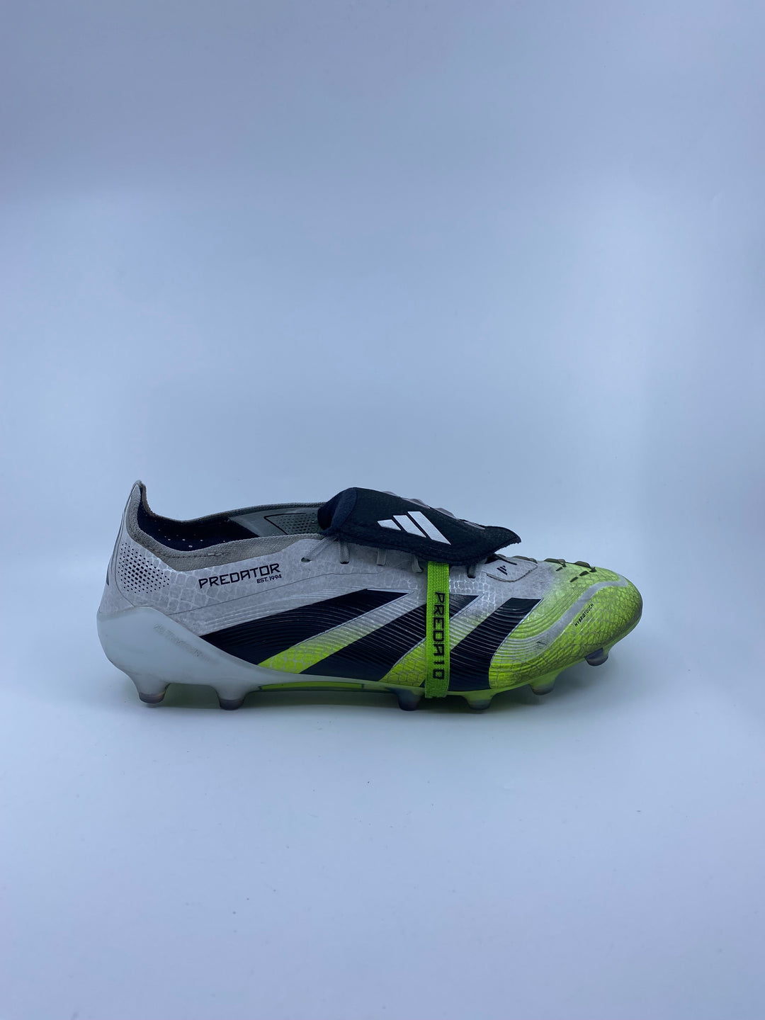 Adidas Predator Elite - Size 42 2/3