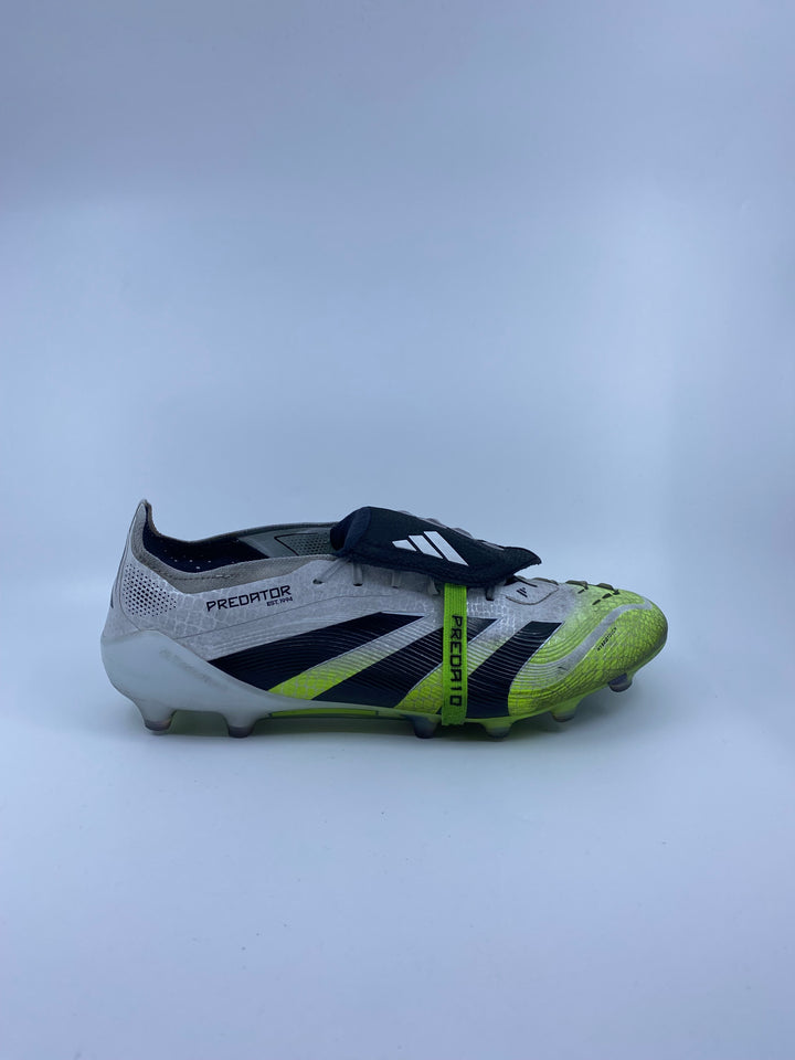 Adidas Predator Elite - Size 42 2/3