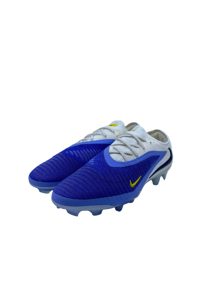 Nike Phantom 6 - Size 43