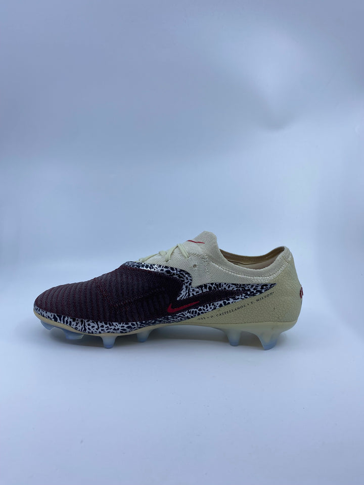 Nike Phantom 6 - Size 43