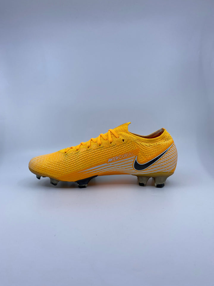 Nike Mercurial Vapor 13 - Size 41