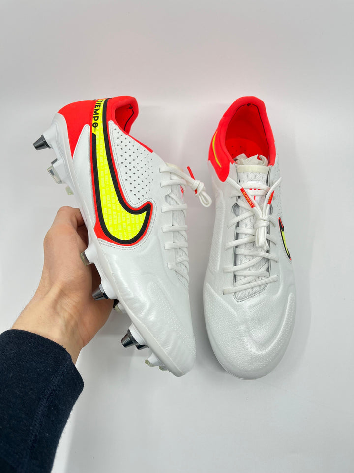 Nike Tiempo Legend 9 Elite - Size 43