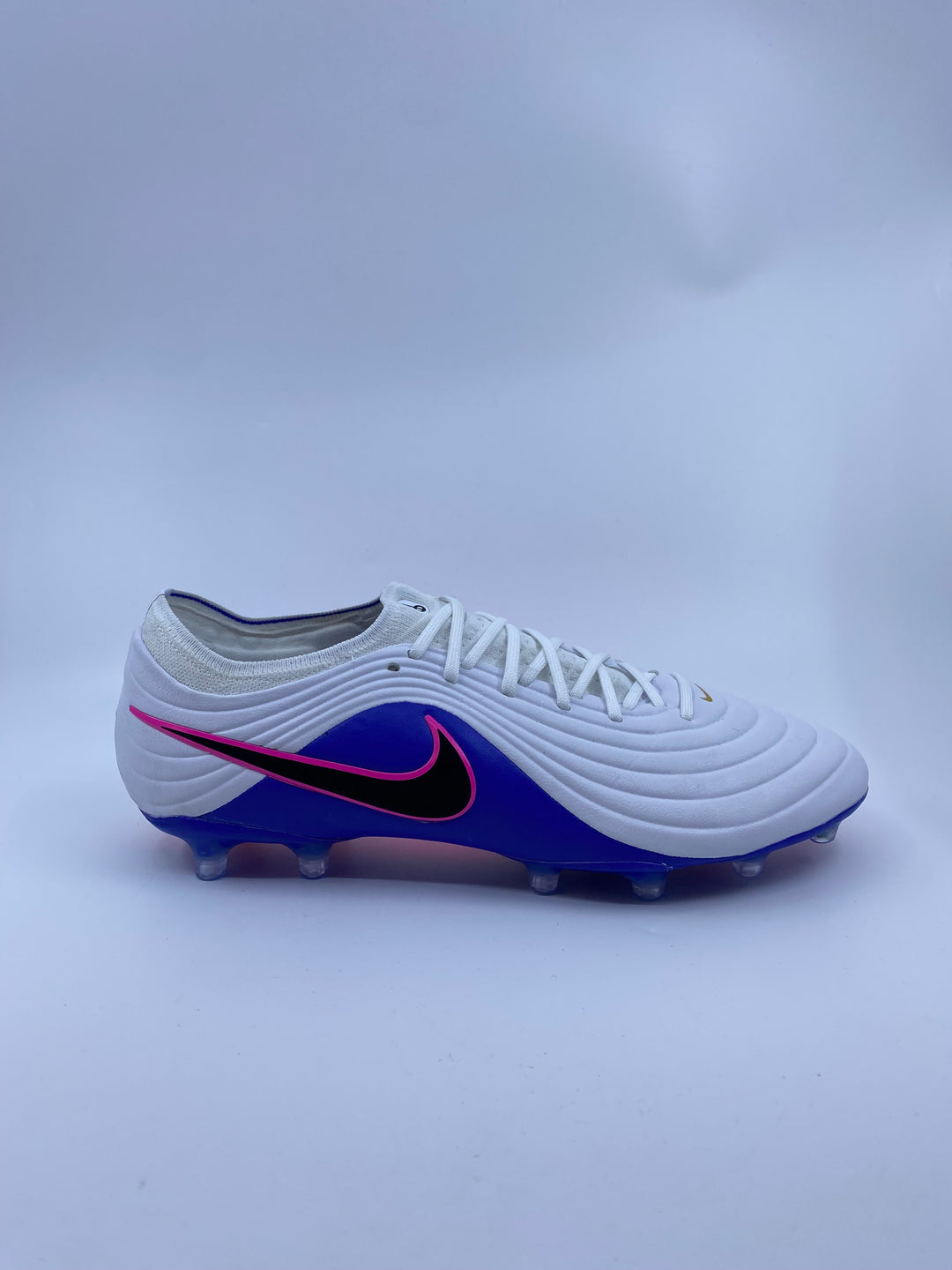 Nike Tiempo Maestro - Size 43