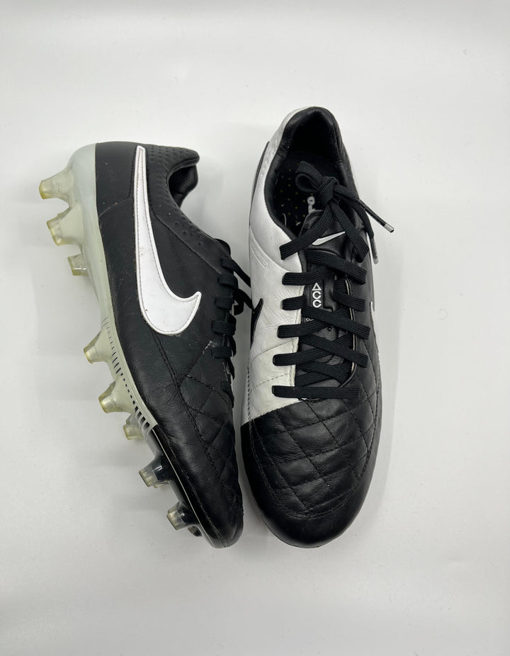 Nike Tiempo Legend 5 - Size 40,5