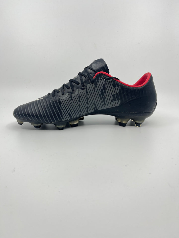 Nike Mercurial Vapor 11/XI - Size 42