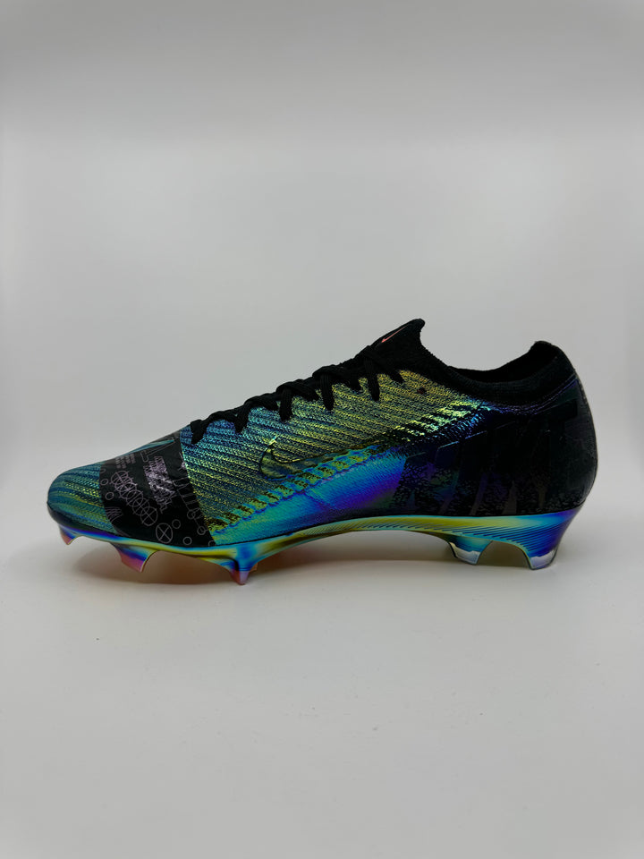 Nike Mercurial Vapor 16 Limited Edition - Size 43