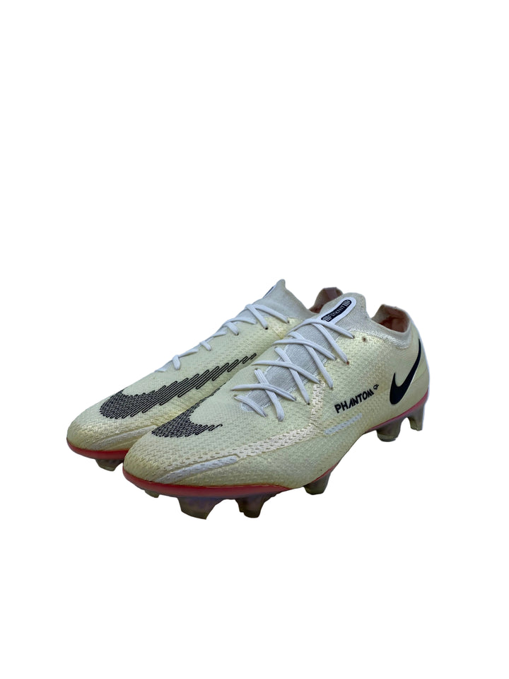 Nike Phantom GT - Size 44,5
