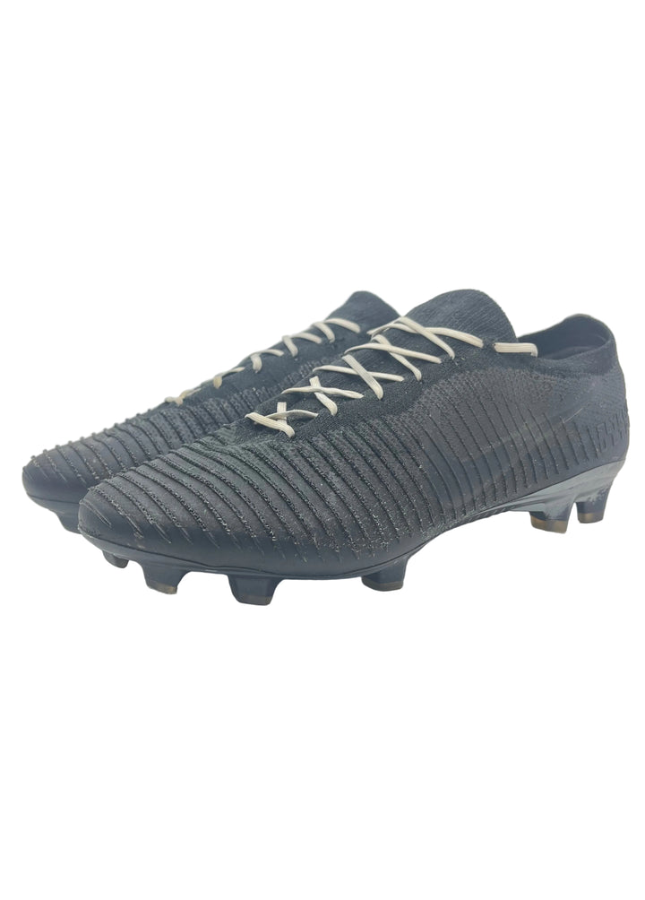 Nike Mercurial Flyknit Ultra - Size 43