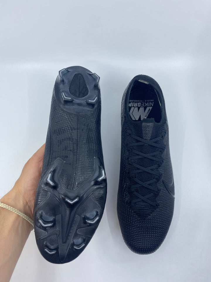 Nike Mercurial Vapor 13 - Size 44.5