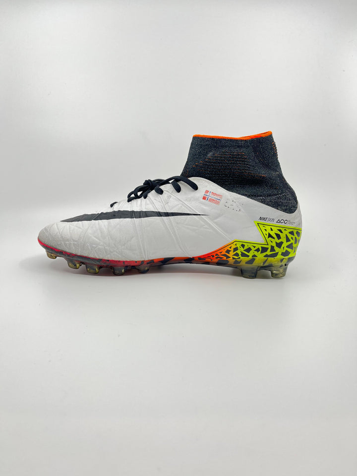 Nike Hypervenom Phinish DF - Size 43