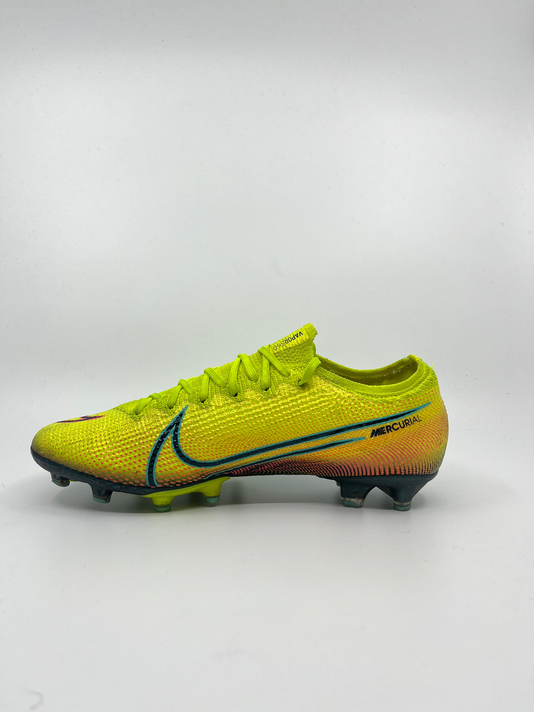Nike Mercurial Vapor 13 DS - Size 41
