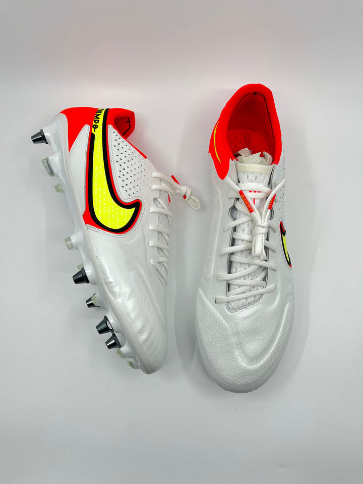Nike Tiempo Legend 9 Elite - Size 43