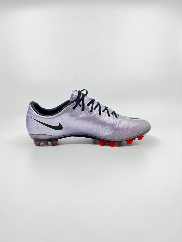 Nike Mercurial Vapor 10 - Size 39