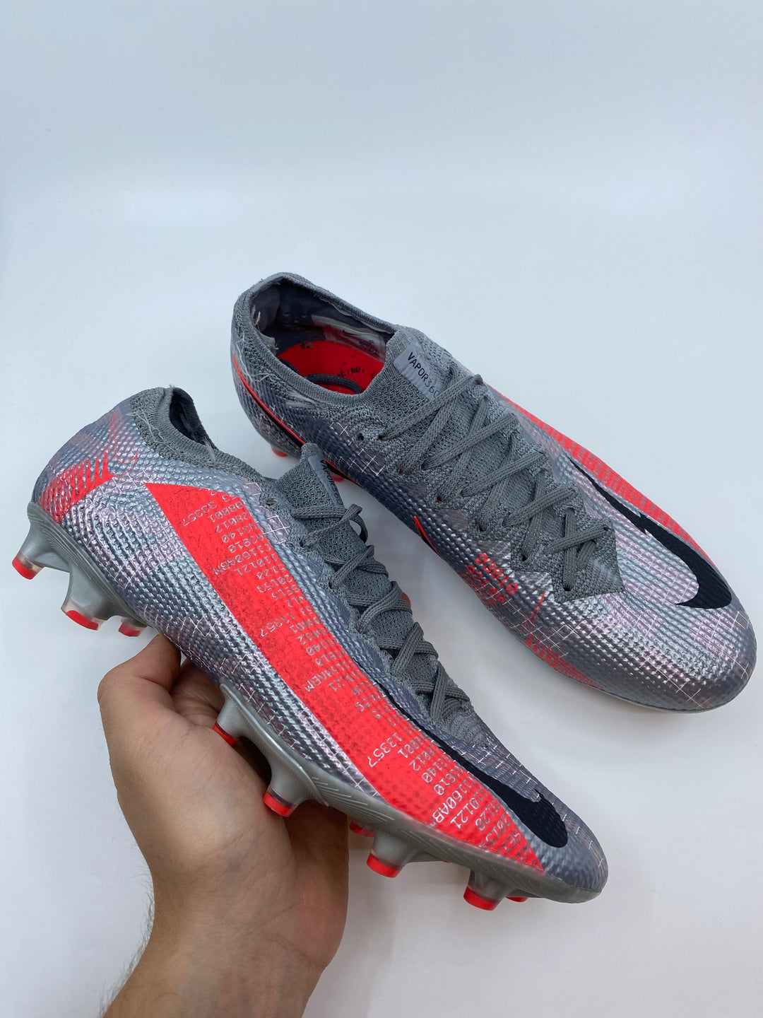 Nike Mercurial Vapor 13 - Size 42