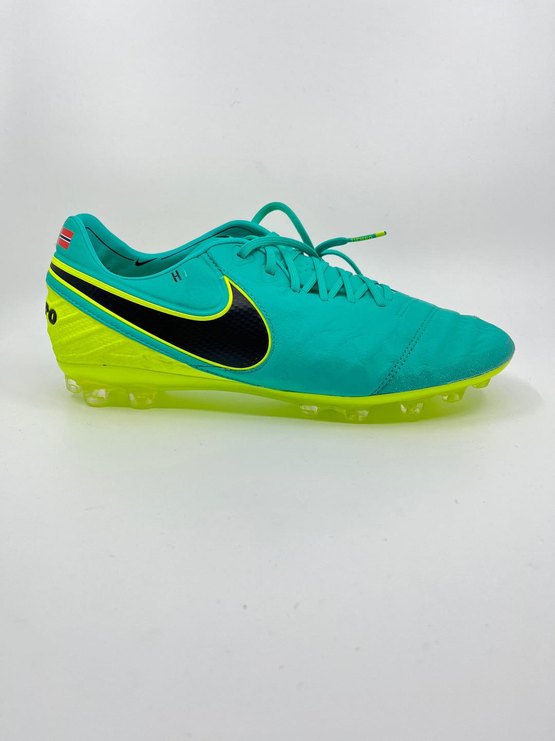 Nike Tiempo Legend 6 - Size 44.5