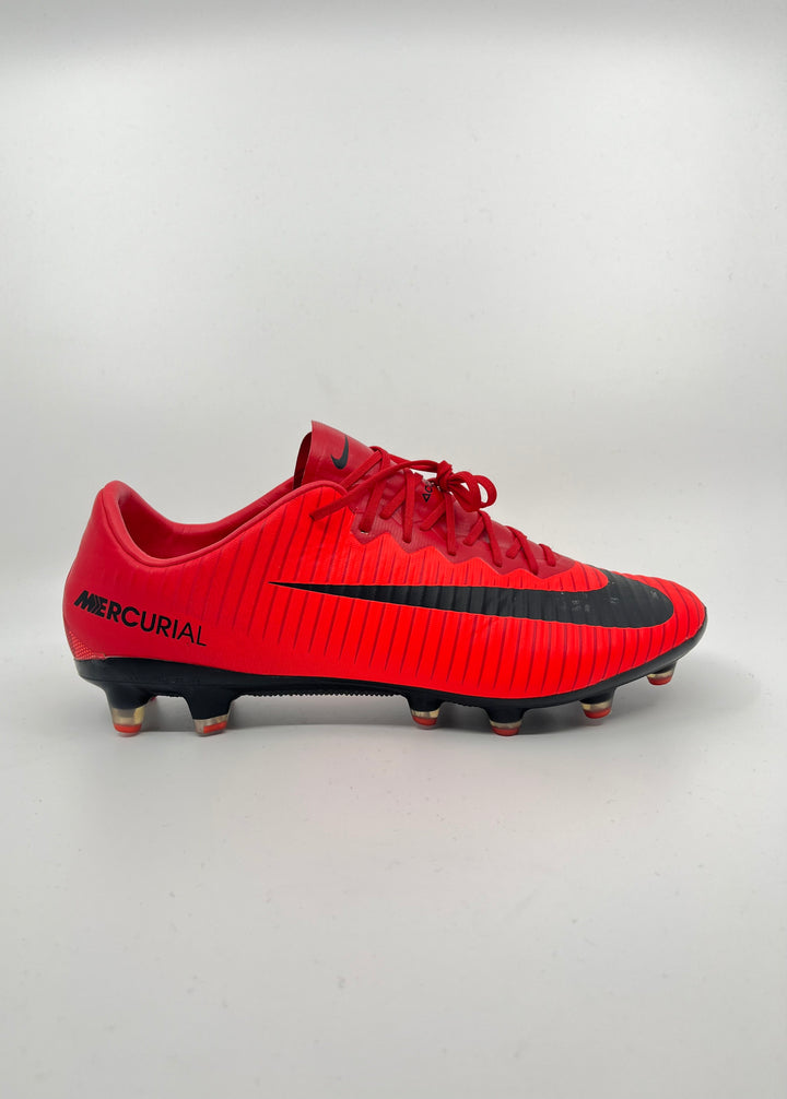 Nike Mercurial Vapor 11 - Size 42,5