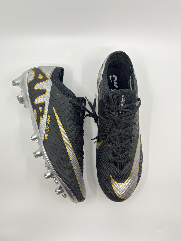Nike Mercurial Vapor 15 - Size 42