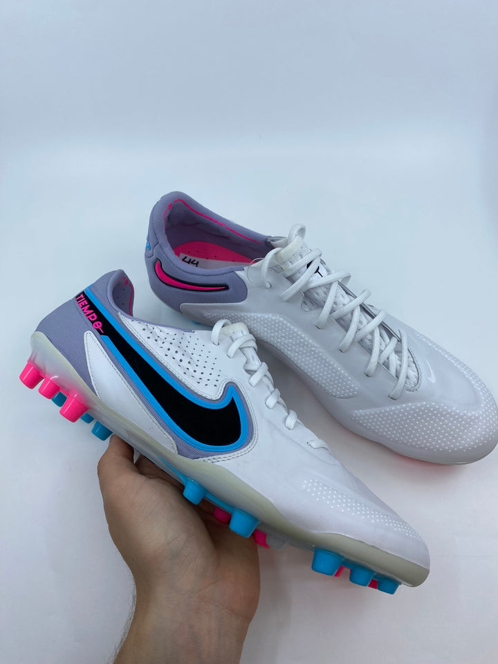 Nike Tiempo Legend 9 Elite - Size 40 & 42,5