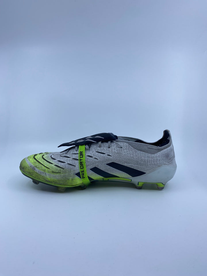 Adidas Predator Elite - Size 42 2/3