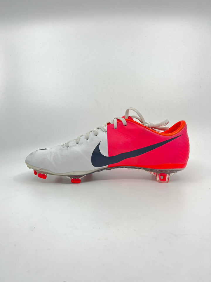 Nike Mercurial Vapor 8 - Size 42,5