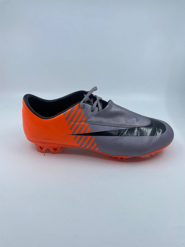 Nike Mercurial Vapor V - Size 42,5