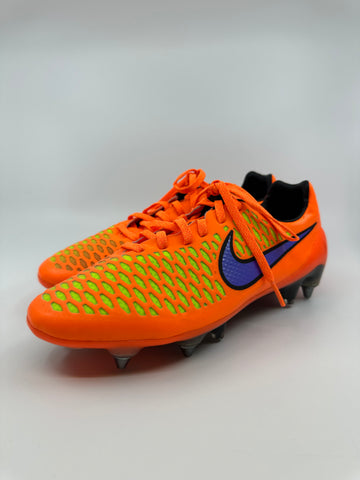 Nike Magista Opus - Size 40