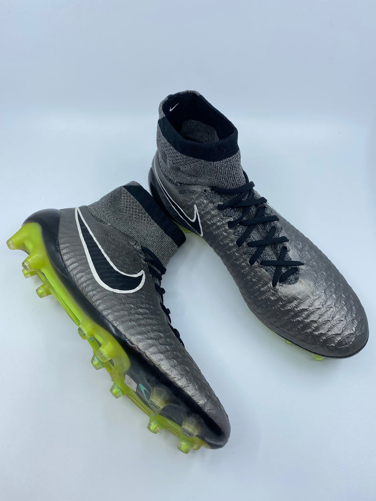 Nike Magista Obra 1 Size 41 Forza by ShoeGems