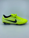 Nike Phantom Venom Elite - Size 42