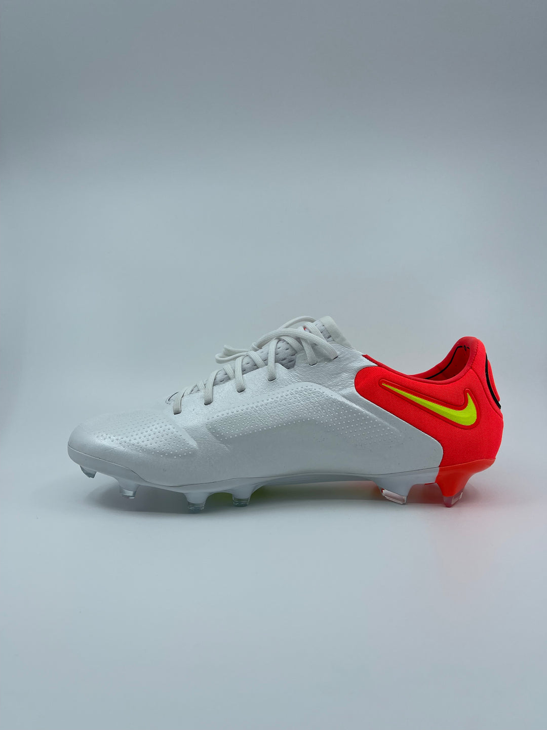Nike Tiempo Legend 9 - Size 43